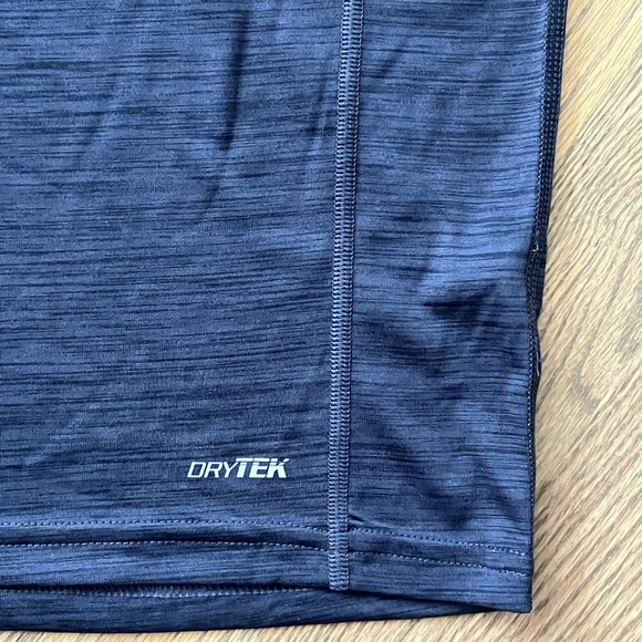 NEW!!! Tek Gear Wicking Performance T-Shirt L - Picture 6 of 8